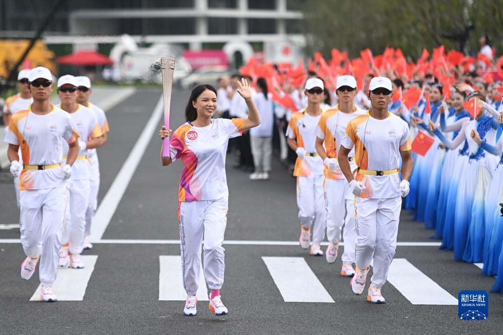 皇冠真人注册